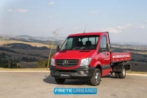 Mercedes-Benz leva chassi Sprinter e caminhão Atego à Feicon