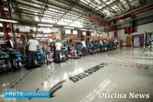 Fábrica da FPT no Brasil comemora 20 anos de produção de motores
